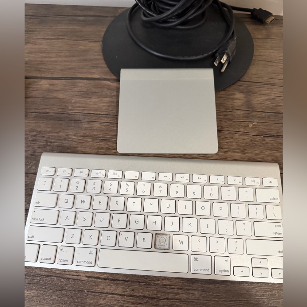 Apple Silver Wireless Keyboard